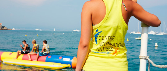 Que mettre dans sa valise pour un séjour linguistique à Antibes ?